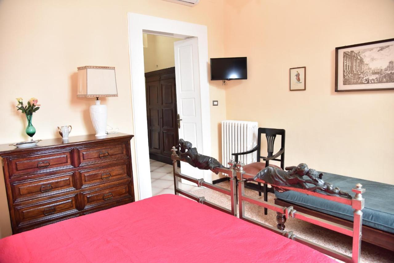 Rosaria Suite & Rooms Lecce Zewnętrze zdjęcie